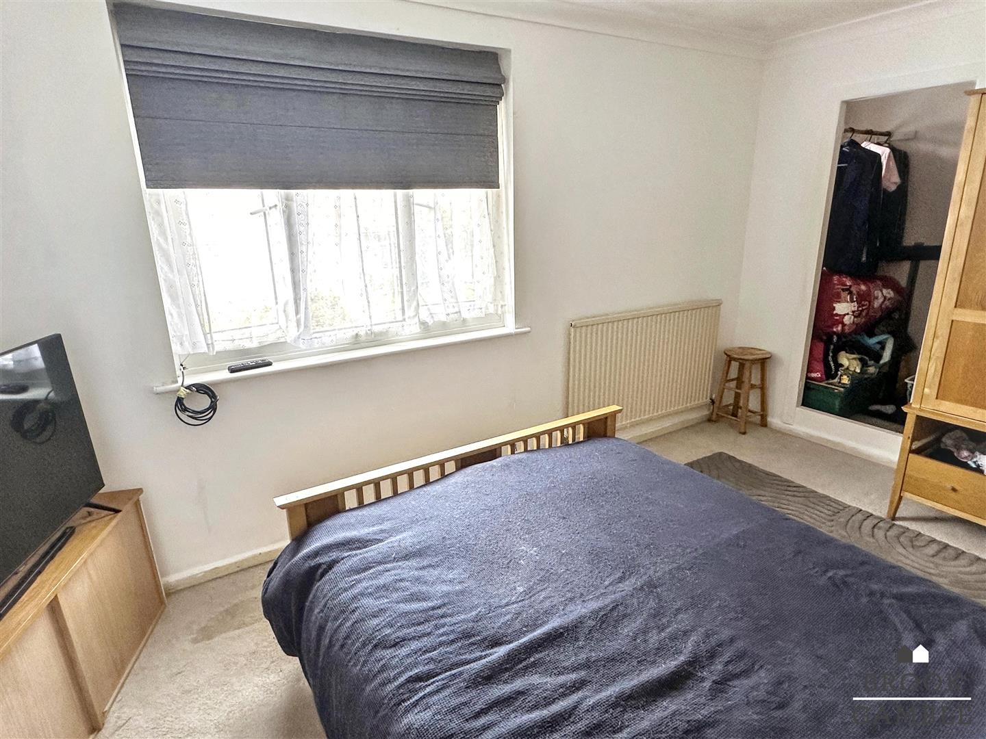 2 Bedroom House. Cavalry Crescent in Eastbourne,  10